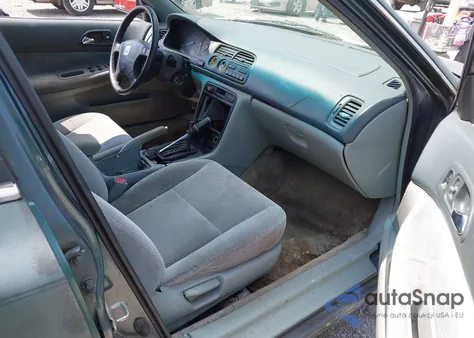 1997 Honda Accord Lx из США, поврежденный, VIN 1HGCD5639VA084385